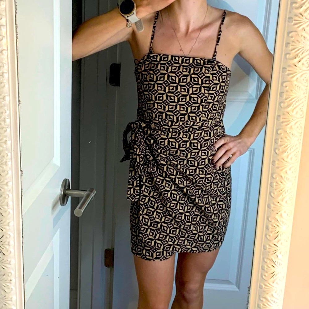Geometric Patterned Black and Cream Dress